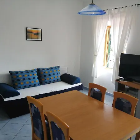 Dalmatian Stone House דירה *