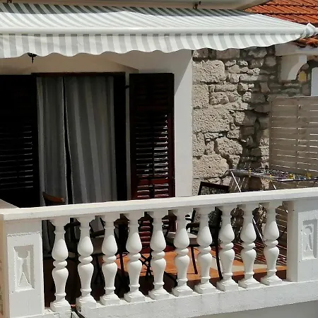 Dalmatian Stone House Turanj