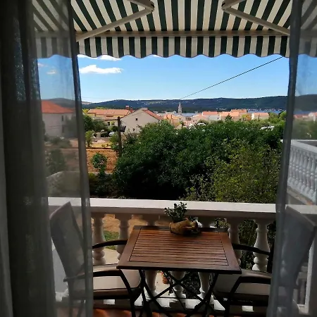 Apartment Dalmatian Stone House Turanj