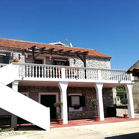 Dalmatian Stone House Turanj