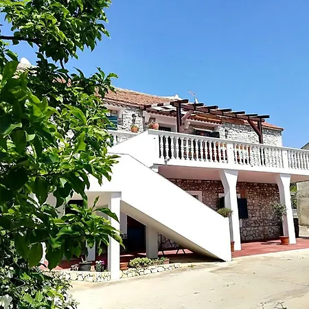 Dalmatian Stone House 아파트 *