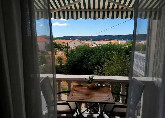 Apartamento Dalmatian Stone House Turanj