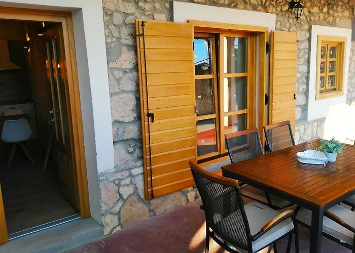 Dalmatian Stone House Apartamento Turanj